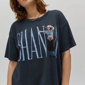 Daydreamer SHANIA BOOTS BEEN UNDER MERCH TEE-VINTAGE BLACK